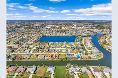 2011 NE 2nd St, Cape Coral, FL 33909 - Photo 16