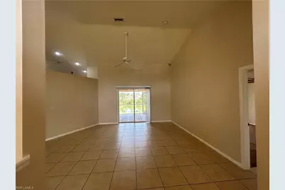 1405 NE 5th Pl, Cape Coral, FL 33909 - Photo 4