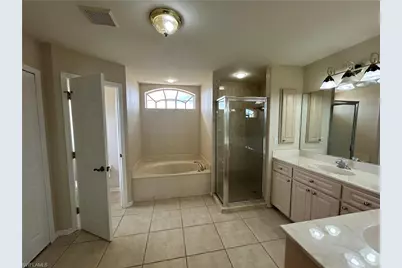 1405 NE 5th Pl, Cape Coral, FL 33909 - Photo 14