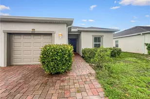 1322 Trafalgar Pkwy, Cape Coral, FL 33991 - Photo 2