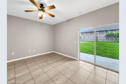 1322 Trafalgar Pkwy, Cape Coral, FL 33991 - Photo 4