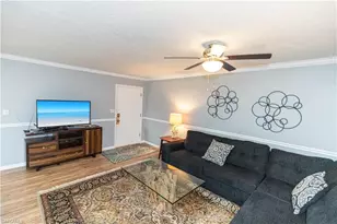 3225 E Riverside Dr, Fort Myers, FL 33916 - Photo 10