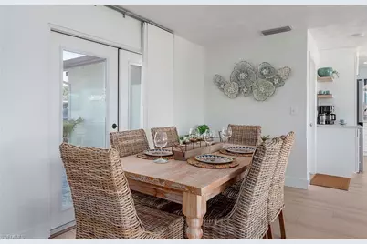 1432 Wellington Ct, Cape Coral, FL 33904 - Photo 10