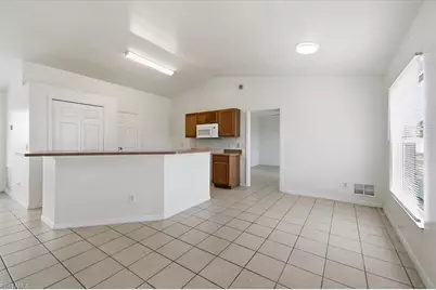 422 NW 11th Ter, Cape Coral, FL 33993 - Photo 16