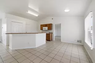 422 NW 11th Terrace, Cape Coral, FL 33993 - Photo 16