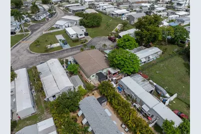 16200 Cathy Ct, Fort Myers, FL 33908 - Photo 30