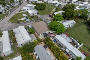 16200 Cathy Ct, Fort Myers, FL 33908 - Photo 30