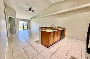 704 SE 6th Terrace, Cape Coral, FL 33990 - Photo 4