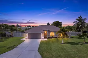 130 SE 28th Terrace, Cape Coral, FL 33904 - Photo 2