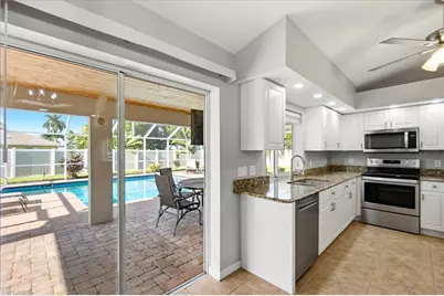 130 SE 28th Ter, Cape Coral, FL 33904 - Photo 16