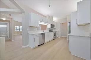 17623 Marco Island Ln, Fort Myers, FL 33908 - Photo 12