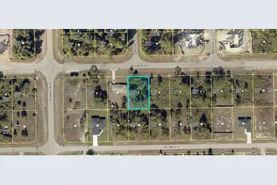 940 Maddock St E, Lehigh Acres, FL 33974 - Photo 4