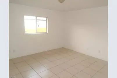 4414 25th St SW, Lehigh Acres, FL 33973 - Photo 4