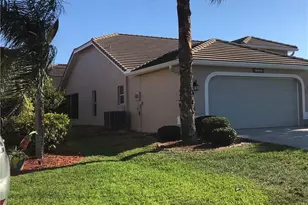 8223 Breton Cir, Fort Myers, FL 33912 - Photo 4