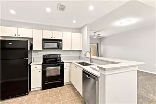 15417 Bellamar Cir, Fort Myers, FL 33908 - Photo 2