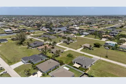 812 NW 37th Ave, Cape Coral, FL 33993 - Photo 42