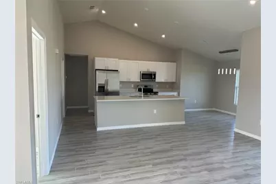 921 NW 16th Ter, Cape Coral, FL 33993 - Photo 4