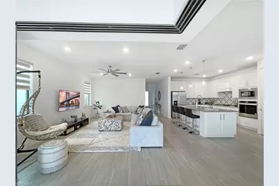 2057 Yellowfin Cir, Naples, FL 34114 - Photo 6