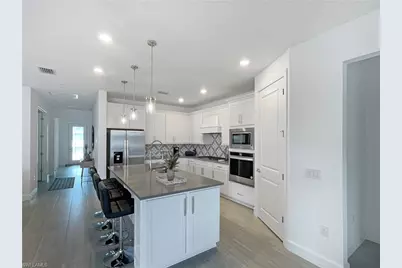 2057 Yellowfin Cir, Naples, FL 34114 - Photo 8
