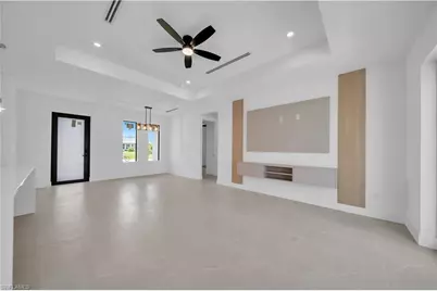 824 SW 15th St, Cape Coral, FL 33991 - Photo 8