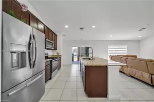 1105 NW 24th Pl, Cape Coral, FL 33993 - Photo 6