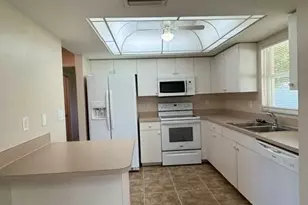 1318 NE 2nd St, Cape Coral, FL 33909 - Photo 6
