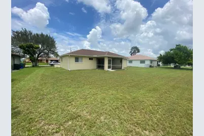 1318 NE 2nd St, Cape Coral, FL 33909 - Photo 2