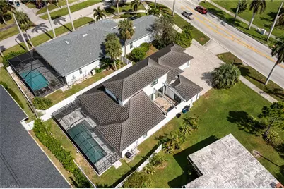 10600 McGregor Blvd, Fort Myers, FL 33919 - Photo 1
