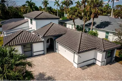 10600 McGregor Blvd, Fort Myers, FL 33919 - Photo 2