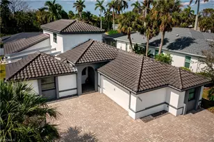 10600 McGregor Blvd, Fort Myers, FL 33919 - Photo 2