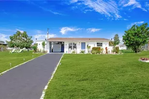 515 York Rd, Lehigh Acres, FL 33936 - Photo 1