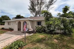 17364/366 Dowling Dr, Fort Myers, FL 33967 - Photo 2