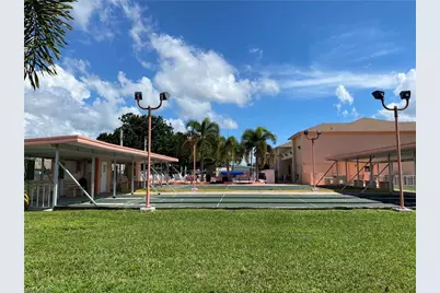 33 Poinsettia Dr, Fort Myers, FL 33905 - Photo 10