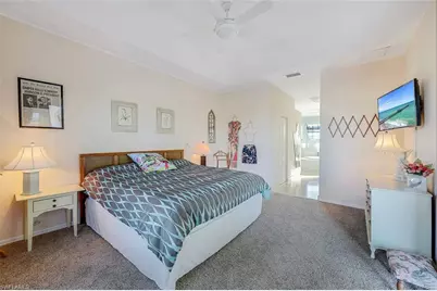 2214 SE 19th Pl, Cape Coral, FL 33990 - Photo 8