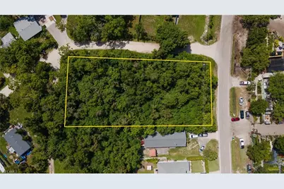 20190 Trailside Dr, Estero, FL 33928 - Photo 8
