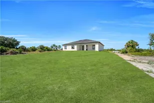 312 Pembroke St, Lehigh Acres, FL 33974 - Photo 32
