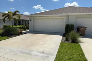 9093 Leatherwood Loop, Lehigh Acres, FL 33936 - Photo 2
