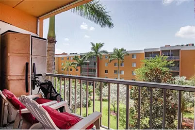 2366 E Mall Dr #414, Fort Myers, FL 33901 - Photo 2