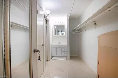 2366 E Mall Dr #414, Fort Myers, FL 33901 - Photo 10