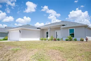 1501 NE 43rd Terrace, Cape Coral, FL 33909 - Photo 4