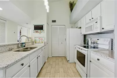 4121 Residence Dr #324, Fort Myers, FL 33901 - Photo 6