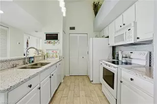4121 Residence Drive, Fort Myers, FL 33901 - Photo 6