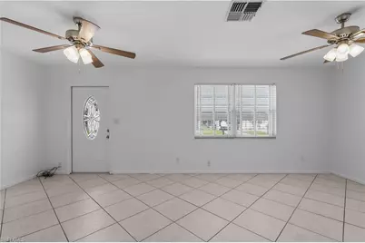 11 Desert Candle Cir, Lehigh Acres, FL 33936 - Photo 10