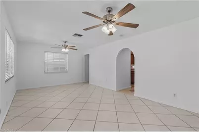 11 Desert Candle Cir, Lehigh Acres, FL 33936 - Photo 8
