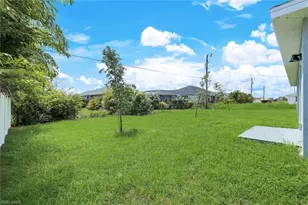 1409 NE 18th Pl, Cape Coral, FL 33909 - Photo 26