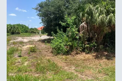 7219 Freeberg Cir, Port Charlotte, FL 33981 - Photo 2