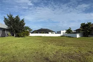118 SW 37th Ave, Cape Coral, FL 33991 - Photo 1