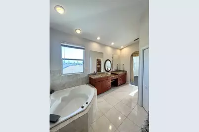 1931 SW 17th Pl, Cape Coral, FL 33991 - Photo 20