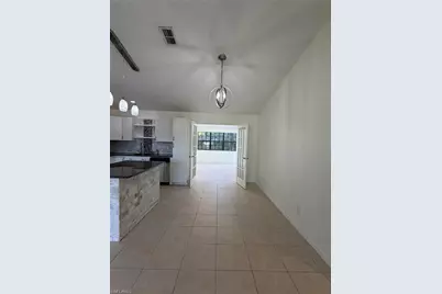 1905 NE 6th St, Cape Coral, FL 33909 - Photo 4