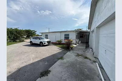 35 Andora St, Lehigh Acres, FL 33936 - Photo 22